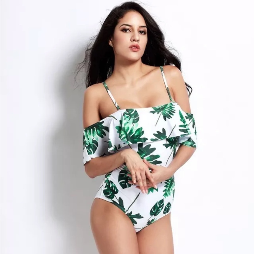 Boutique leaf off shoulder Monokini